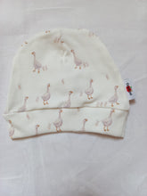 Afbeelding in Gallery-weergave laden, New Born Set Eendjes (2-delig) Broekje en Mutsje