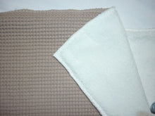 Afbeelding in Gallery-weergave laden, Deken Teddy Wafelstof Donker Beige
