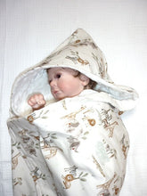 Afbeelding in Gallery-weergave laden, Wikkeldeken Wildlife Jersey en Minky Fleece
