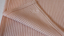 Afbeelding in Gallery-weergave laden, Wafelstof deken  Roze
